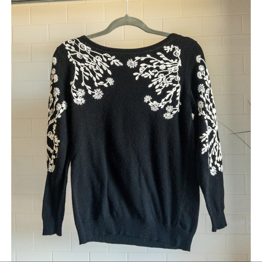 Rain & Rose Black and white print top